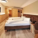 Alpin Buendnerhof 3* Samnaun