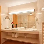 Ξενοδοχείο Alpin Buendnerhof 3*