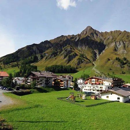 Country Wellnesshotel Bündnerhof