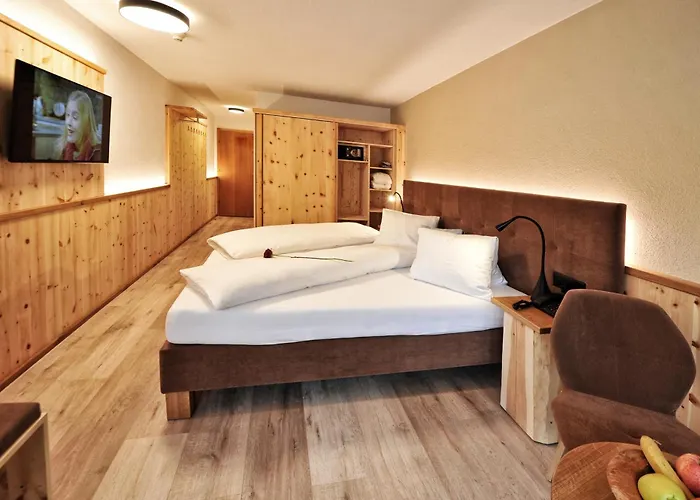 Country Wellnesshotel Bündnerhof 3* Samnaun