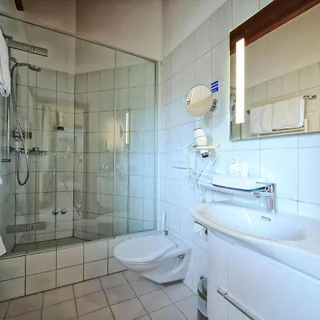 Alpin Buendnerhof Hotell Samnaun