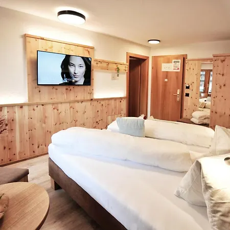 Country Wellnesshotel Bündnerhof Hotel 3*