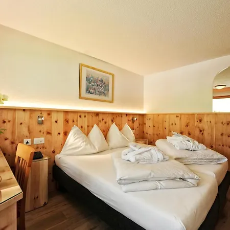 Country Wellnesshotel Bündnerhof 3*